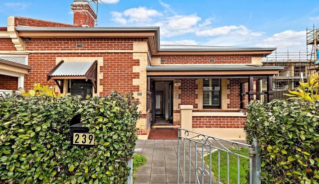 Azami - Charming Gilbert Cottage