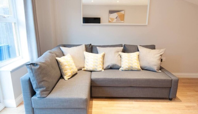 Aztec House - A Modern & Spacious 3-Bedroom Home