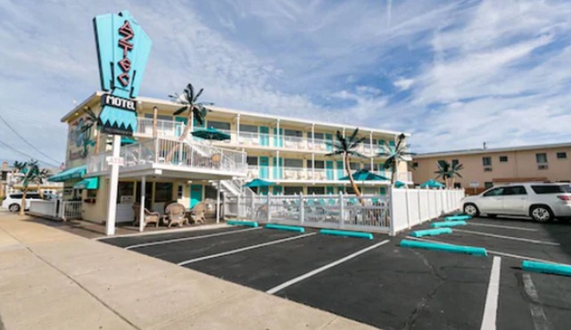 Aztec Motel