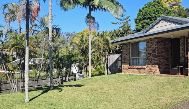 Aztec's home 4 bed 2 bath 5min waling to shopping 20 min to beach andcity centre