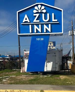 Azul Inn Houston Hobby Airport