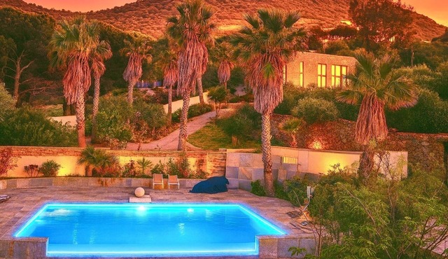 Azulik corsica Art house