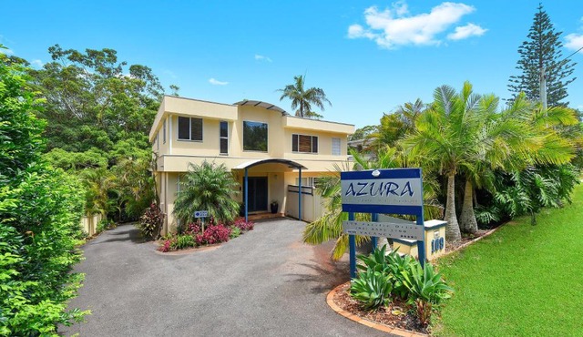 Azura Beach House B&B