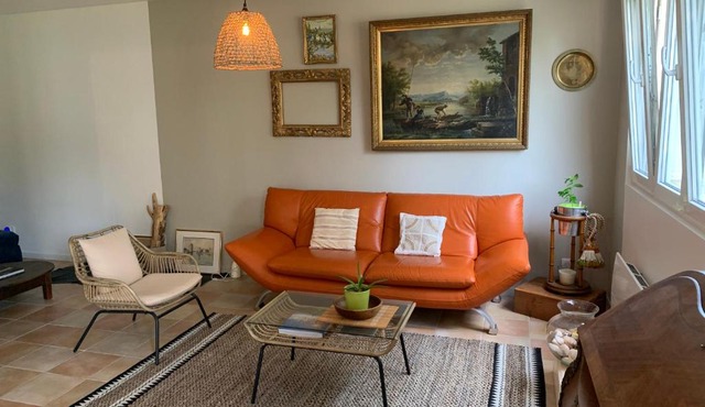 Bâtisse en pierre XVII siècle 115 M² avec terrasse