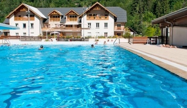 Bâtisse d'Étienne village center Demeure Dauphinoise near Eau d'Olle Express