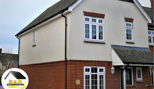 ⭐B and R Serviced Accommodation and Apartments Amesbury⭐ Archer house