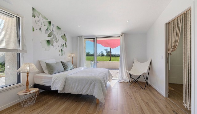 B&B À L'orée Des Bois “Chambre Maritxu” with Private Terrace, Shared Garden & Wi-Fi