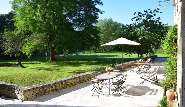 B&B 2 steps from Futuroscope and the A10 motorway.