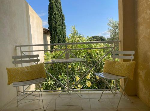 B&B chambre comfortable pour la détente au Mas La Magdelaine