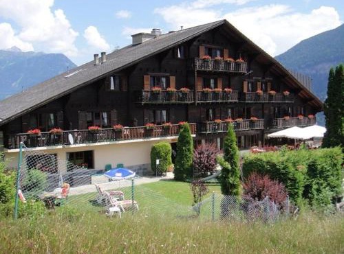 B & B Hôtel Aux Mille Etoiles