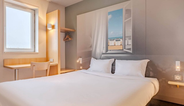 B&B HOTEL Calais Centre Saint-Pierre
