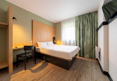 B&B HOTEL Calais Centre St Pierre