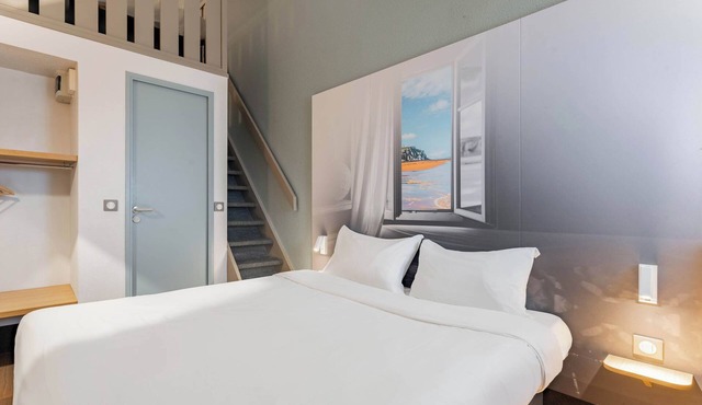 B&B HOTEL Calais Coquelles Tunnel sous la Manche