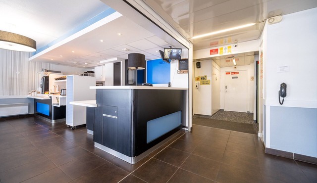 B&B HOTEL Calais Terminal Cité de l'Europe 2 étoiles