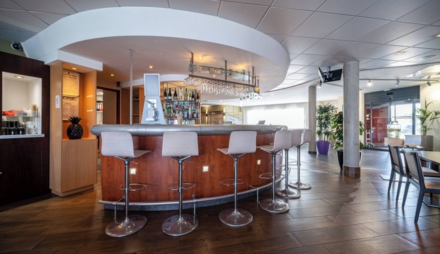 B&B HOTEL Calais Terminal Cité de l'Europe 4 étoiles