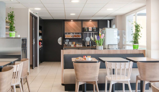 B&B HOTEL Cholet Nord