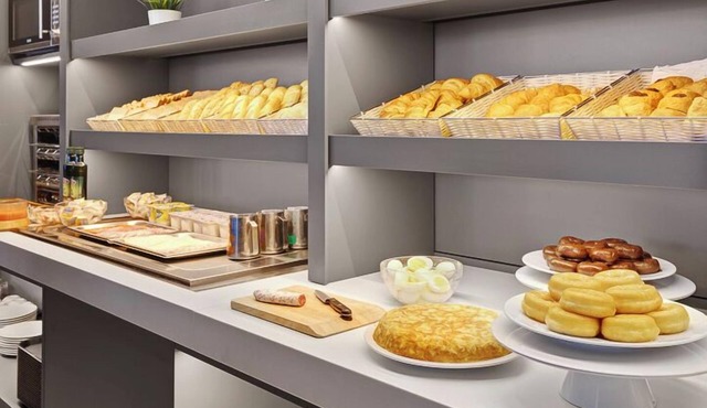 B&B Hotel Girona 2