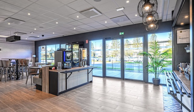 B&B HOTEL Landerneau Bois Noir