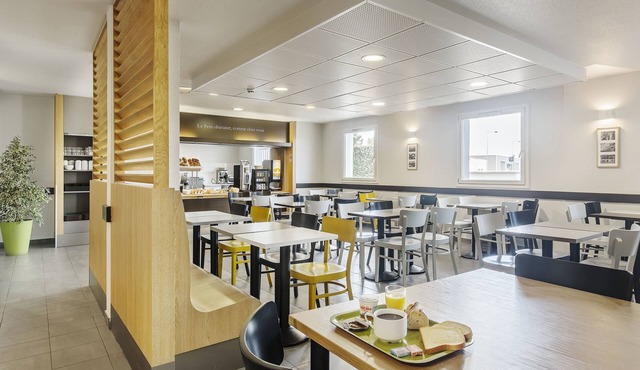 B&B HOTEL Lyon Grand Stade Meyzieu