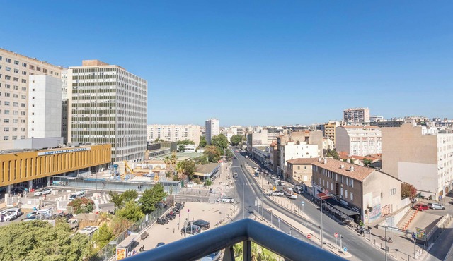 B&B HOTEL Marseille La Timone