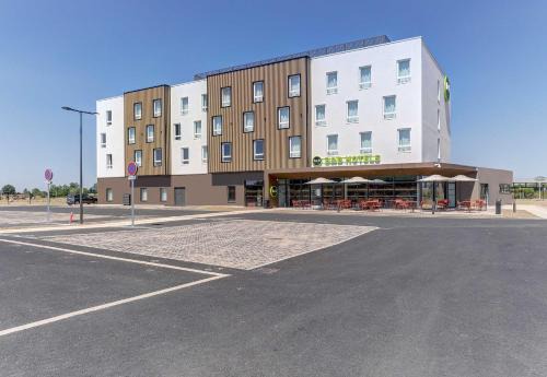 B&B HOTEL Moulins Avermes