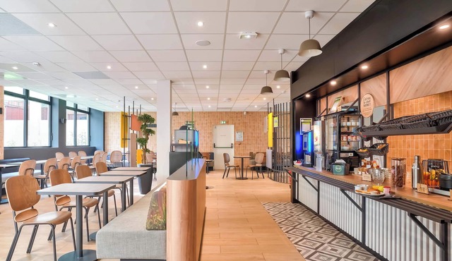 B&B HOTEL Paris Porte d'Orléans