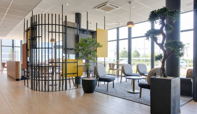 B&B HOTEL Reims Croix Blandin