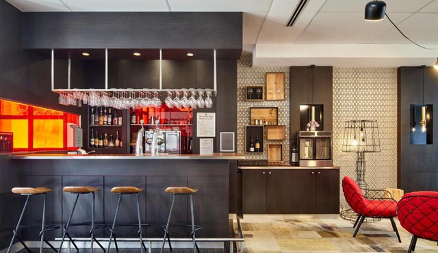 B&B HOTEL Saint-Quentin-en-Yvelines Centre Gare 4 étoiles