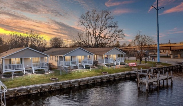 B-Fremont Wolf River Waterfront Homes