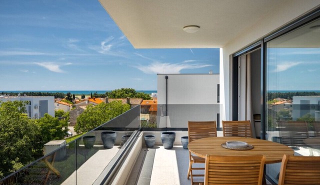 B&M Apartments Novigrad by Villas Guide