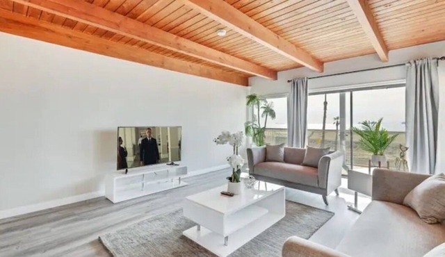 #B - SEAL BEACH OCEAN VIEW 2BD HOME