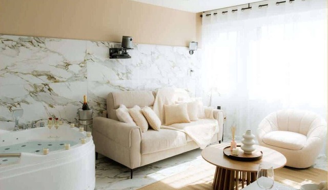 B Unique Appartement Jacuzzi/Cinéma
