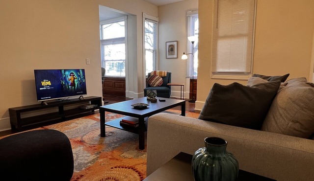 B2-1-Specious - New 3 BR - 2 BATH