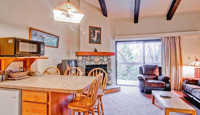 (B211) Loft Condominiums