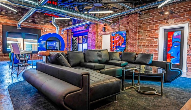 b3 Private 4 Suite Micro-Hotel