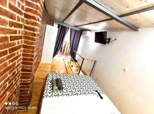 B6 Apartamento duplex con terraza y balcon a 2 calles del metro