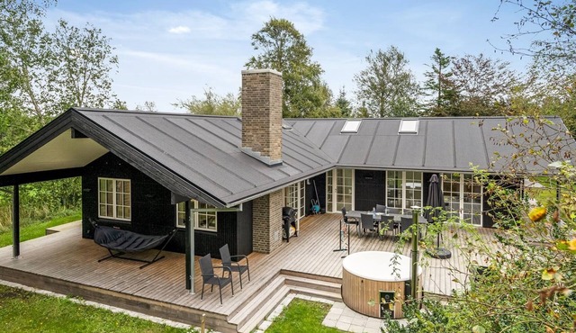 "Babara" - 350m from the sea by Interhome