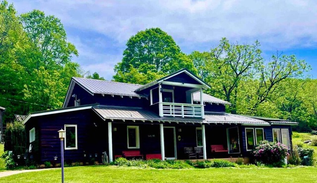 Babbling Brook Cabin – A Peaceful Paradise in the Blue Ridge Mountains