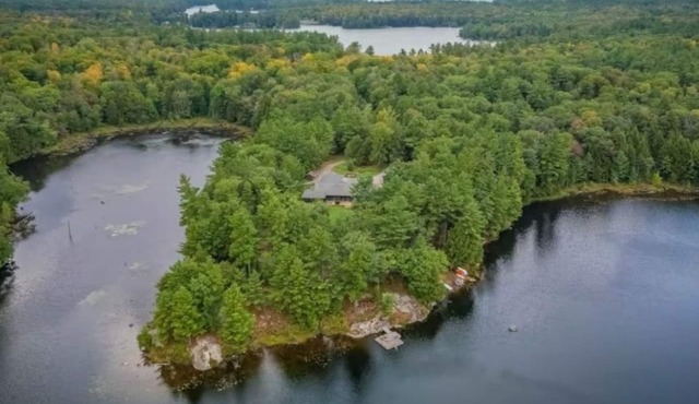 Baby Lake Cottage
