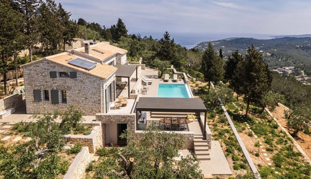 Bacchetta Magica - Four Bedroom Villa, Sleeps 8