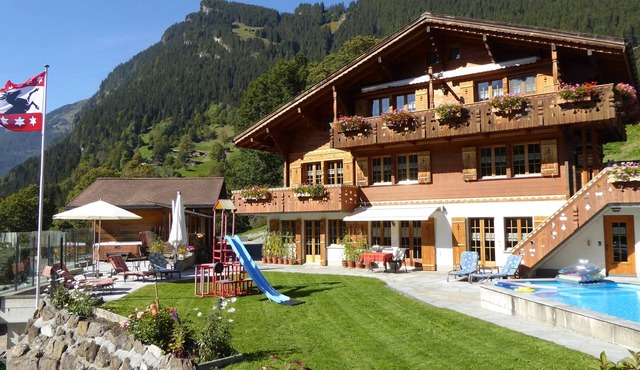 Bachsbort - everything you could wish for, panoramic views, swimming pool, Jacuzzi.