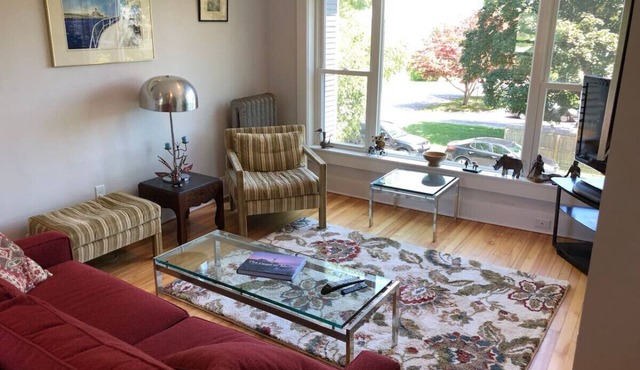 Back Cove - Sunny 2nd Floor Condo