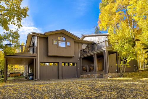 Back Road Bliss - Beautiful Frisco Home