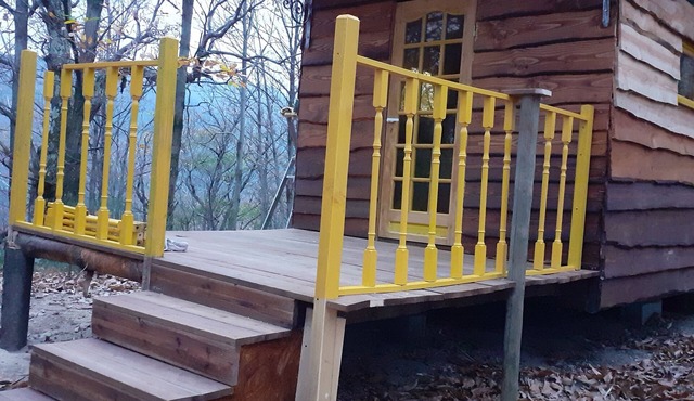 Back to basics the Daffodil trailer close to the hiking trails