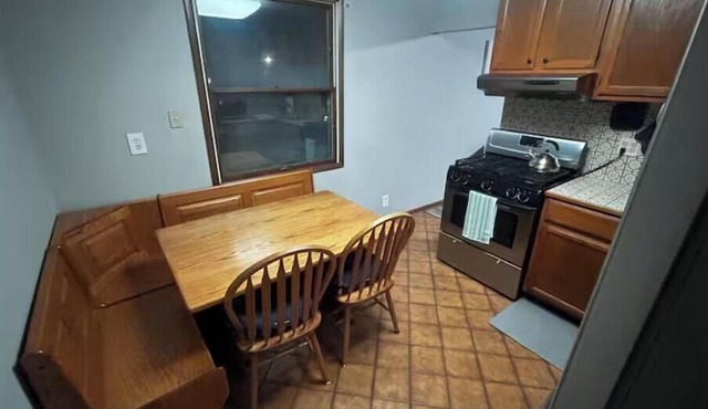 Back Unit Patio, Balcony, Yard, Smart TVs, W/D