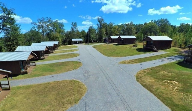 Backwater Cabins 1 Mile to Lake Euafaula Alabama