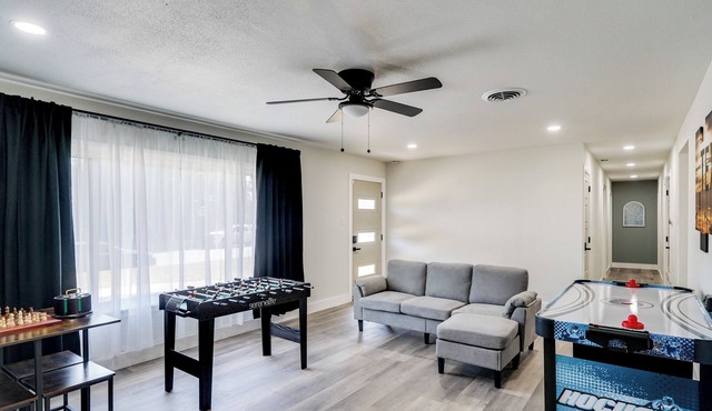 Backyard & Game Room! Home in Heart of Midland