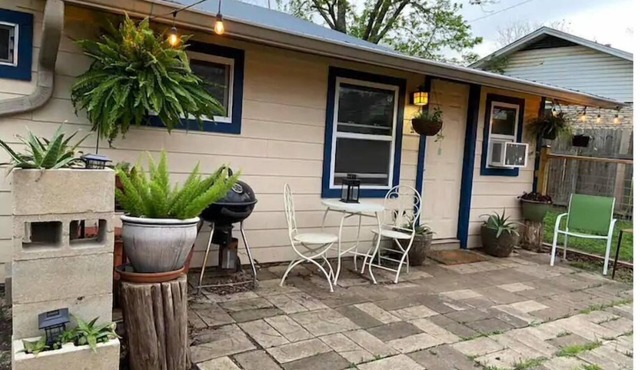 Backyard Garden Bungalow