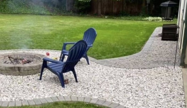 Backyard Oasis, Cozy Home, Centrally located