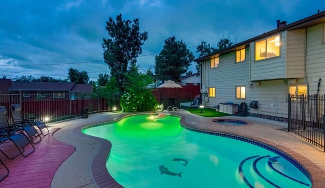 Backyard Oasis Pool | Beautiful Home